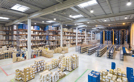 Case studies automatisation of Groupe Rand logistics centre in France Mecalux